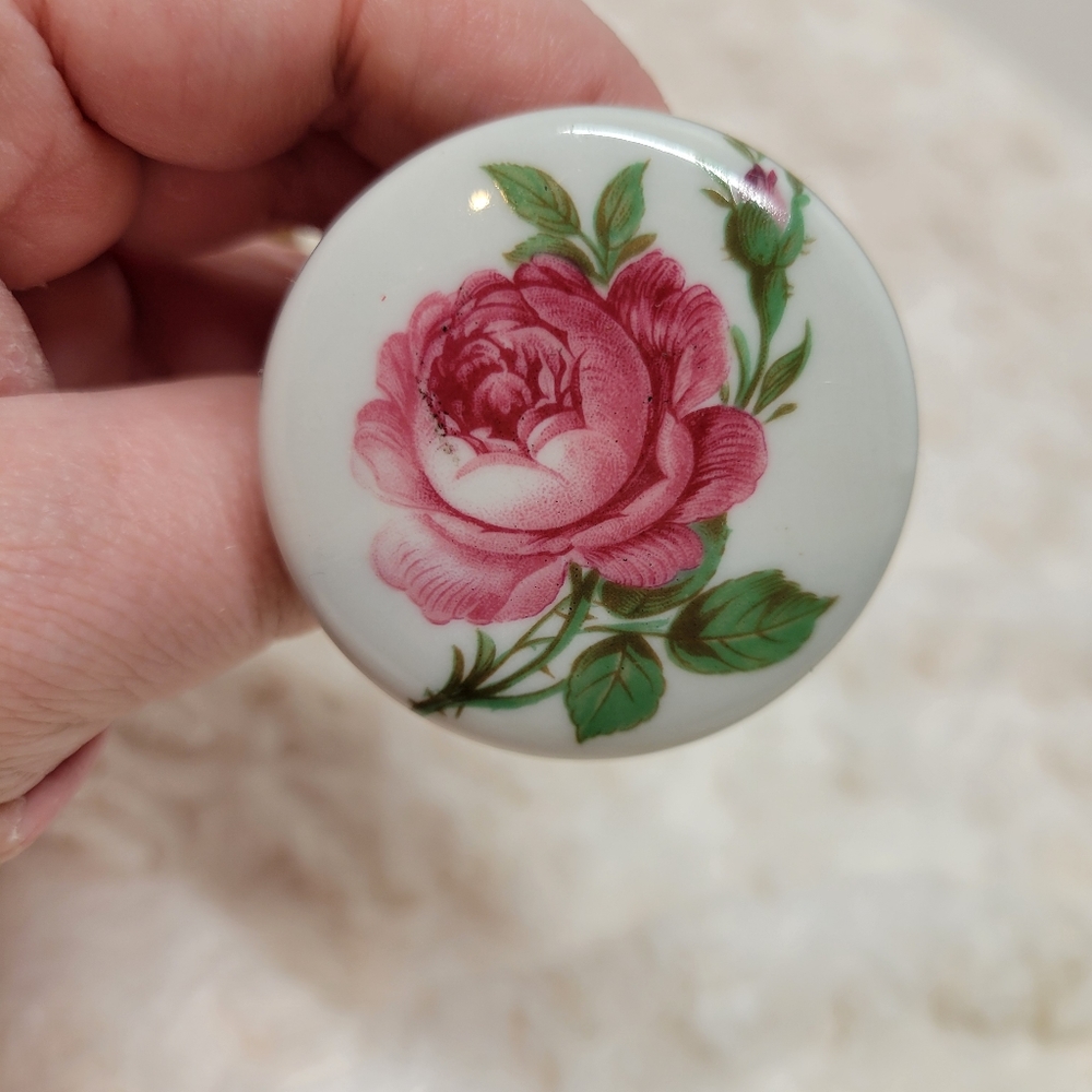 SOLD                                         Set of 3 vintage bottle stops/corks - Picture 3 of 11